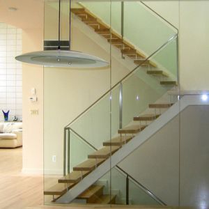 modern staircase using glass.jpg